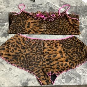 Leopard lingere sleepwear’s leopard set size large